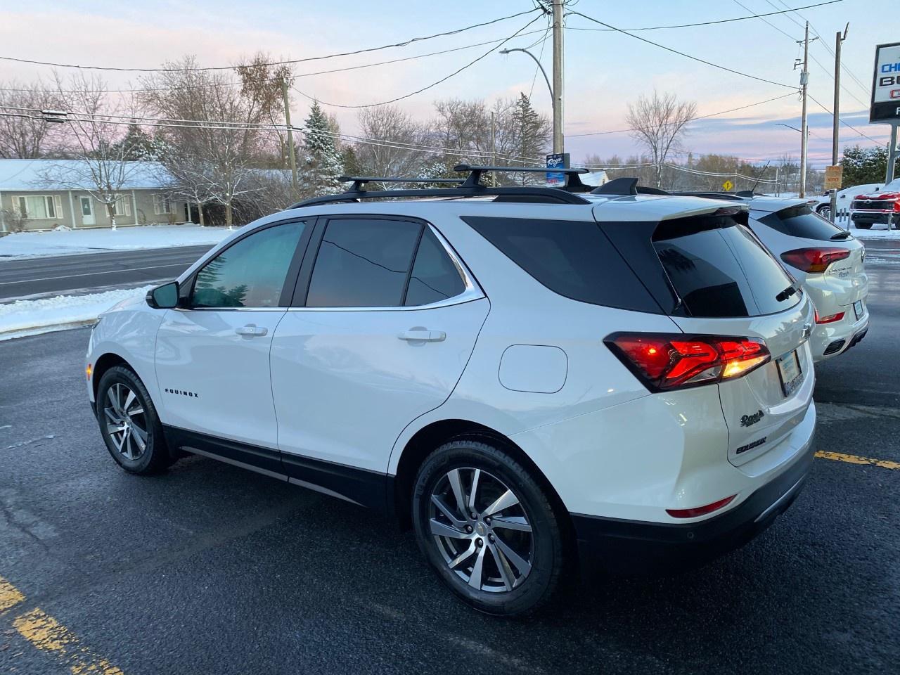 2022 Chevrolet Equinox AWD LT Photo