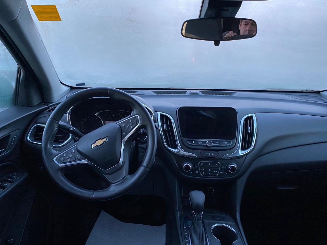 2022 Chevrolet Equinox AWD LT Photo