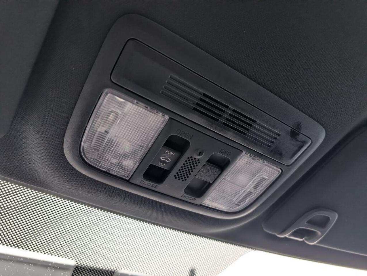 2019 Honda Civic Sedan Si   SUNROOF   CAMERA   HTD SEATS Photo