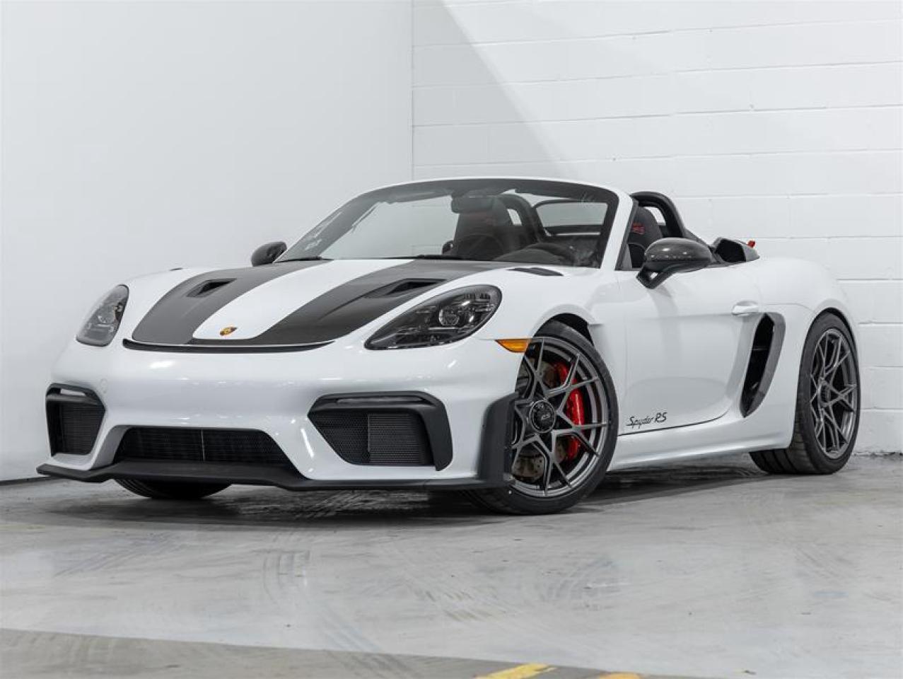 2025 Porsche 718 Spyder  Photo0