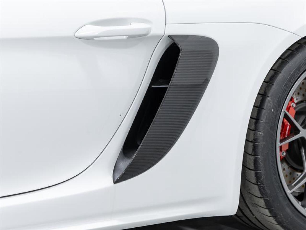 2025 Porsche 718 Spyder  Photo