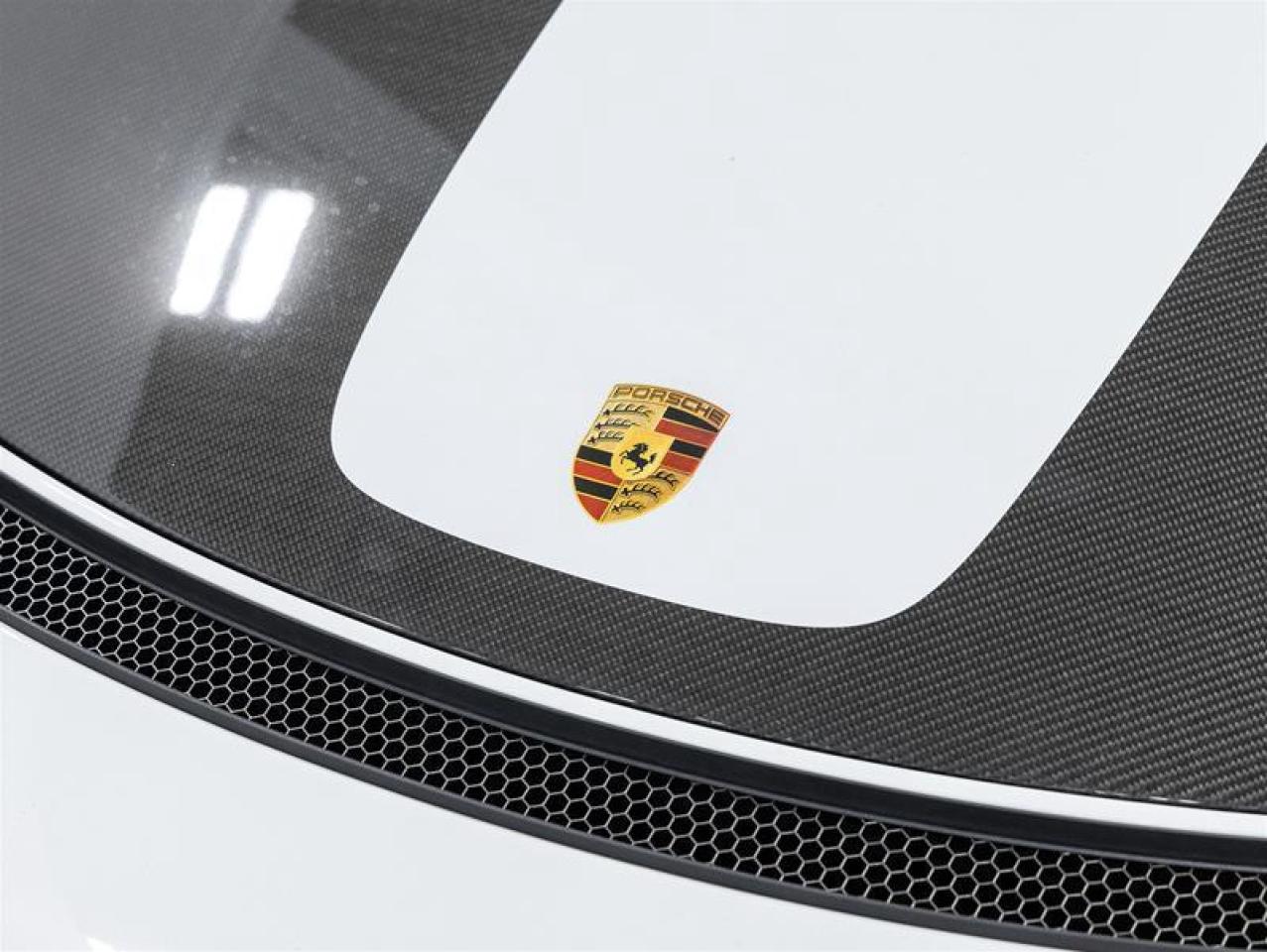 2025 Porsche 718 Spyder  Photo