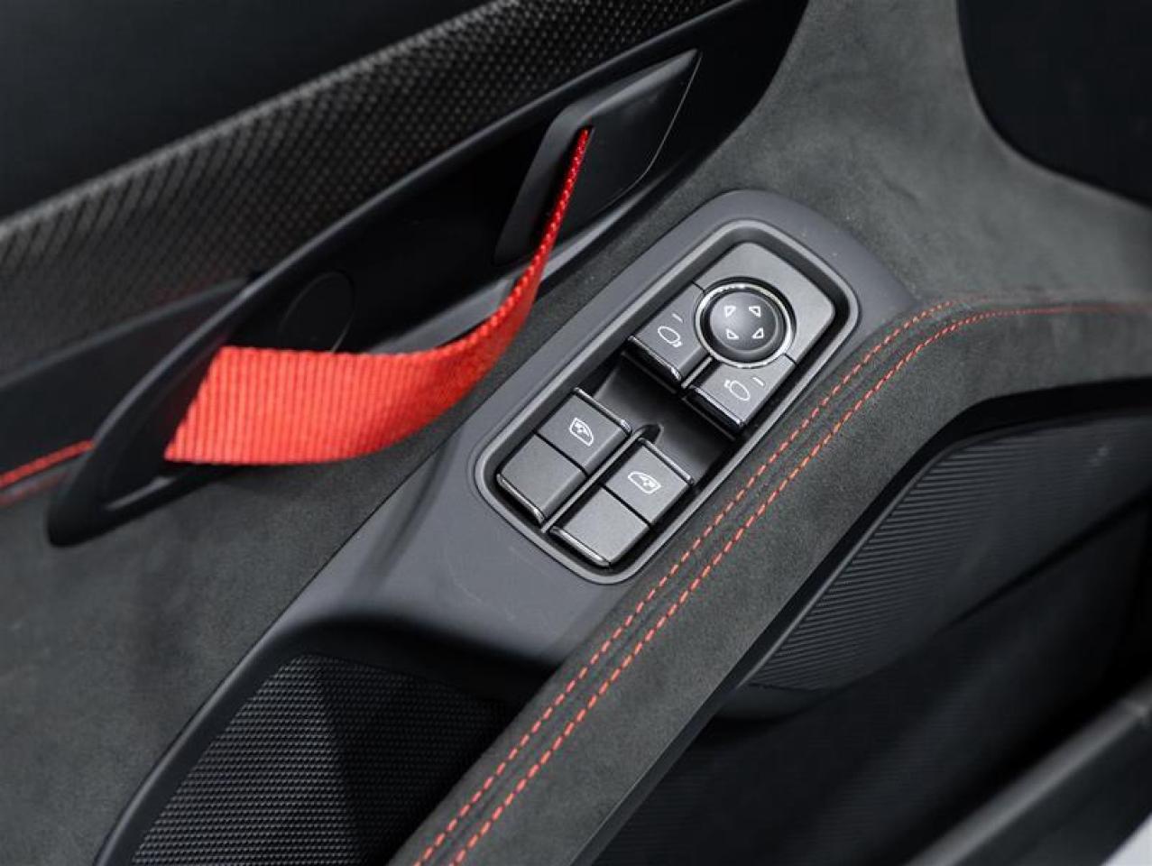 2025 Porsche 718 Spyder  Photo