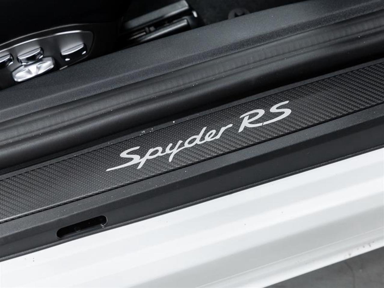 2025 Porsche 718 Spyder  Photo