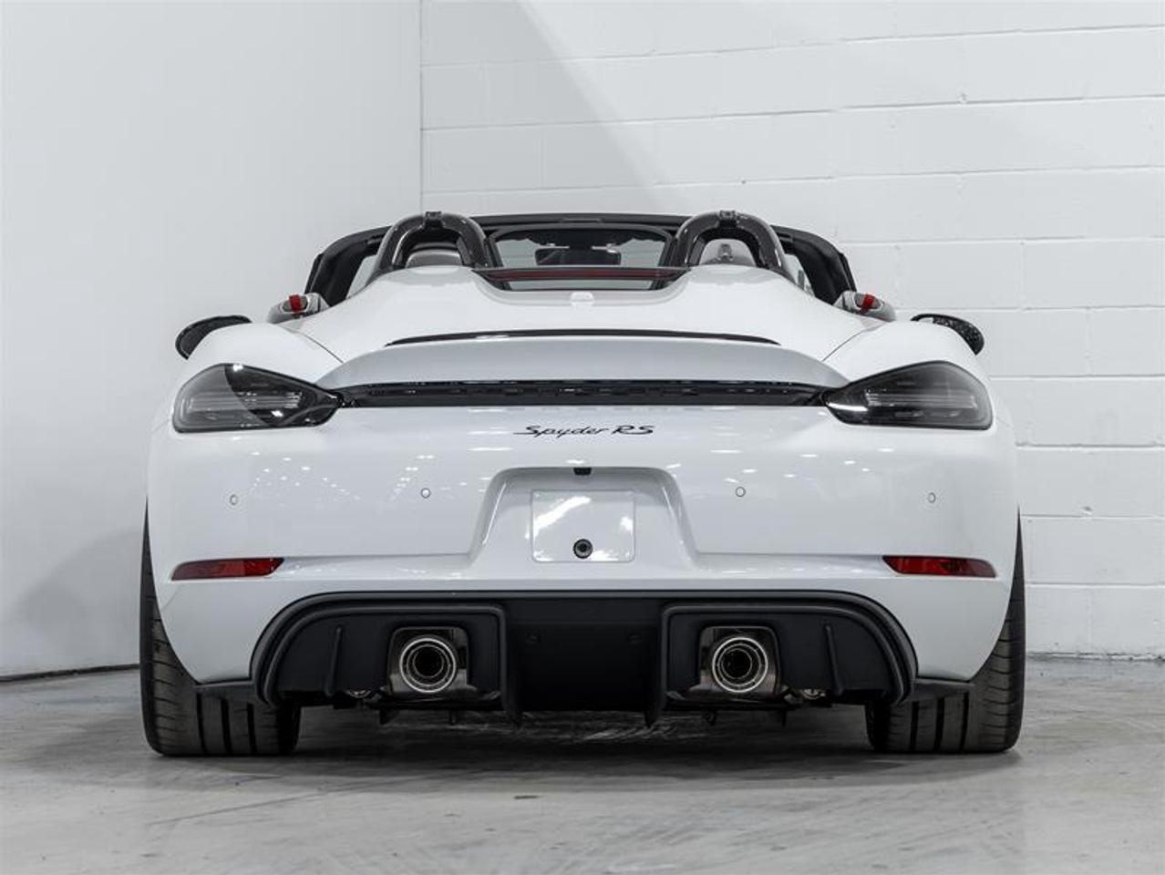 2025 Porsche 718 Spyder  Photo