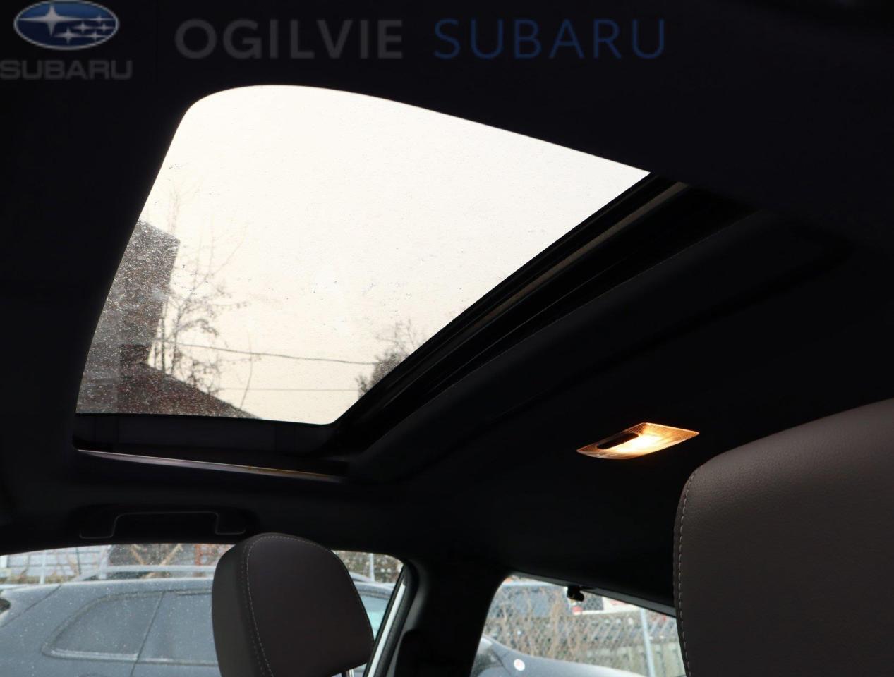 2016 Honda Civic Touring (CVT) 2dr Coupe Photo