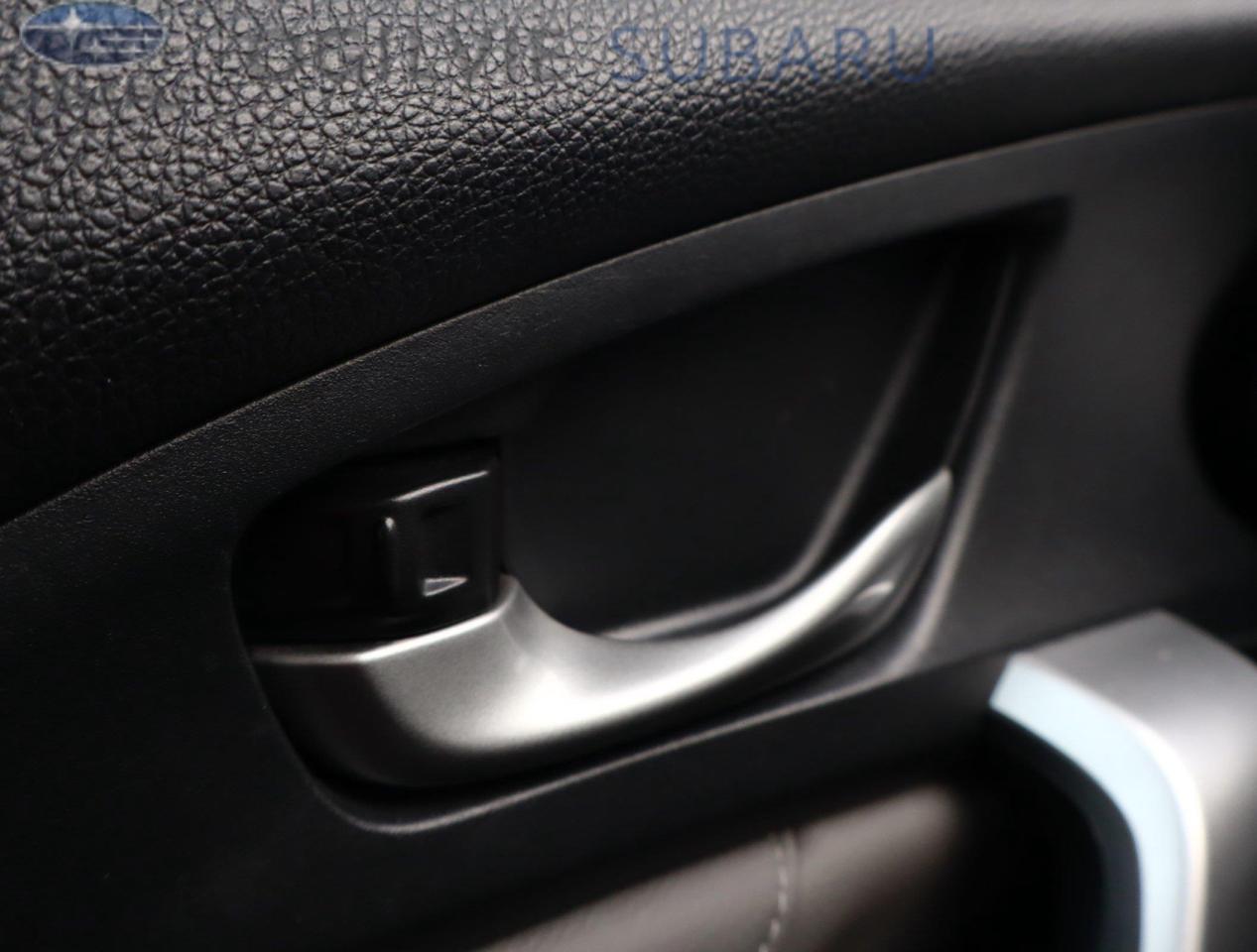 2016 Honda Civic Touring (CVT) 2dr Coupe Photo