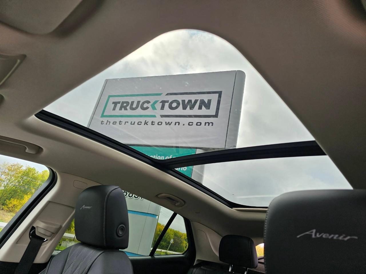 2023 Buick Envision Avenir All-Wheel Drive Photo