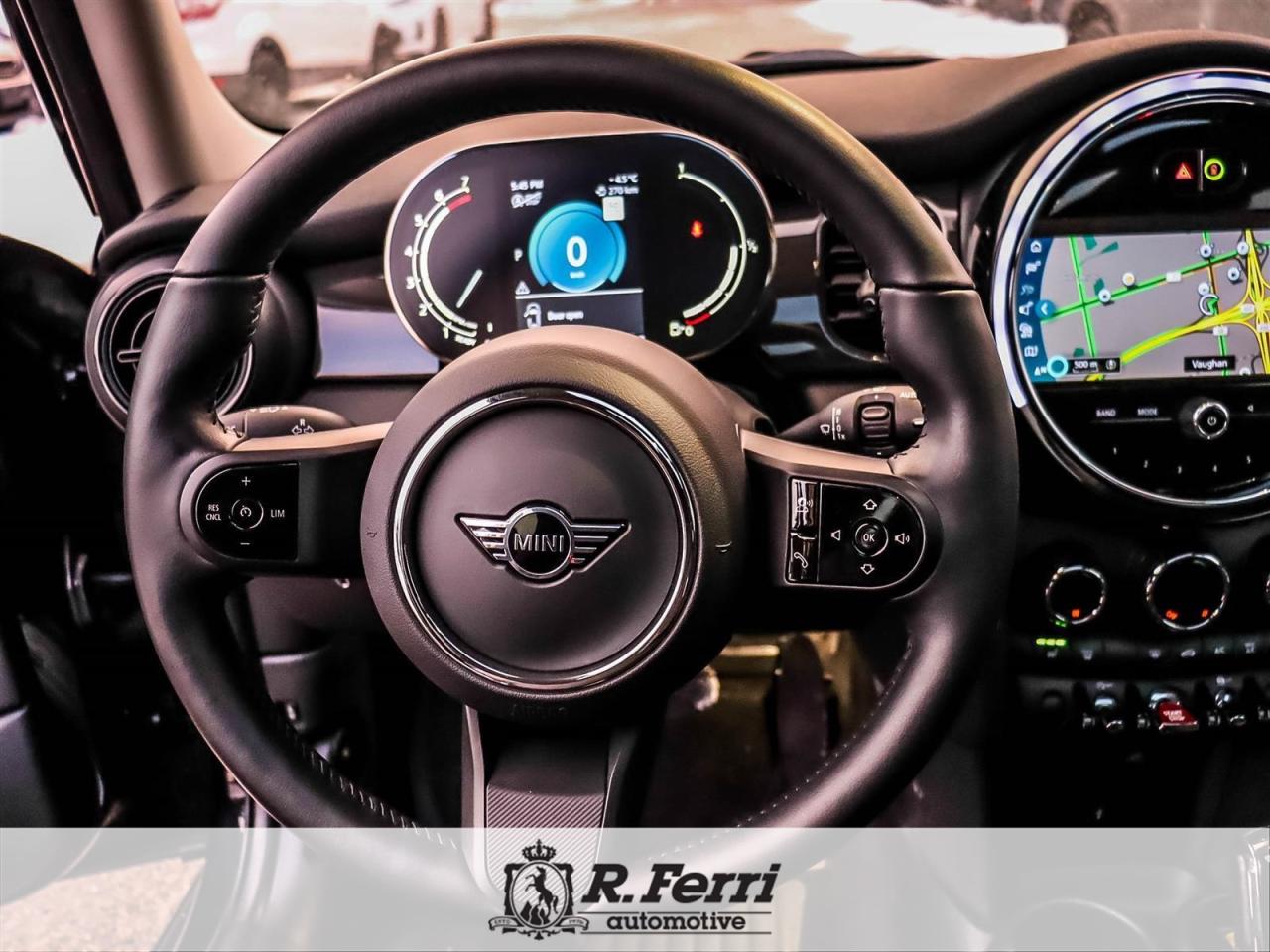2023 MINI 5 Door Cooper 4dr Hatchback Photo