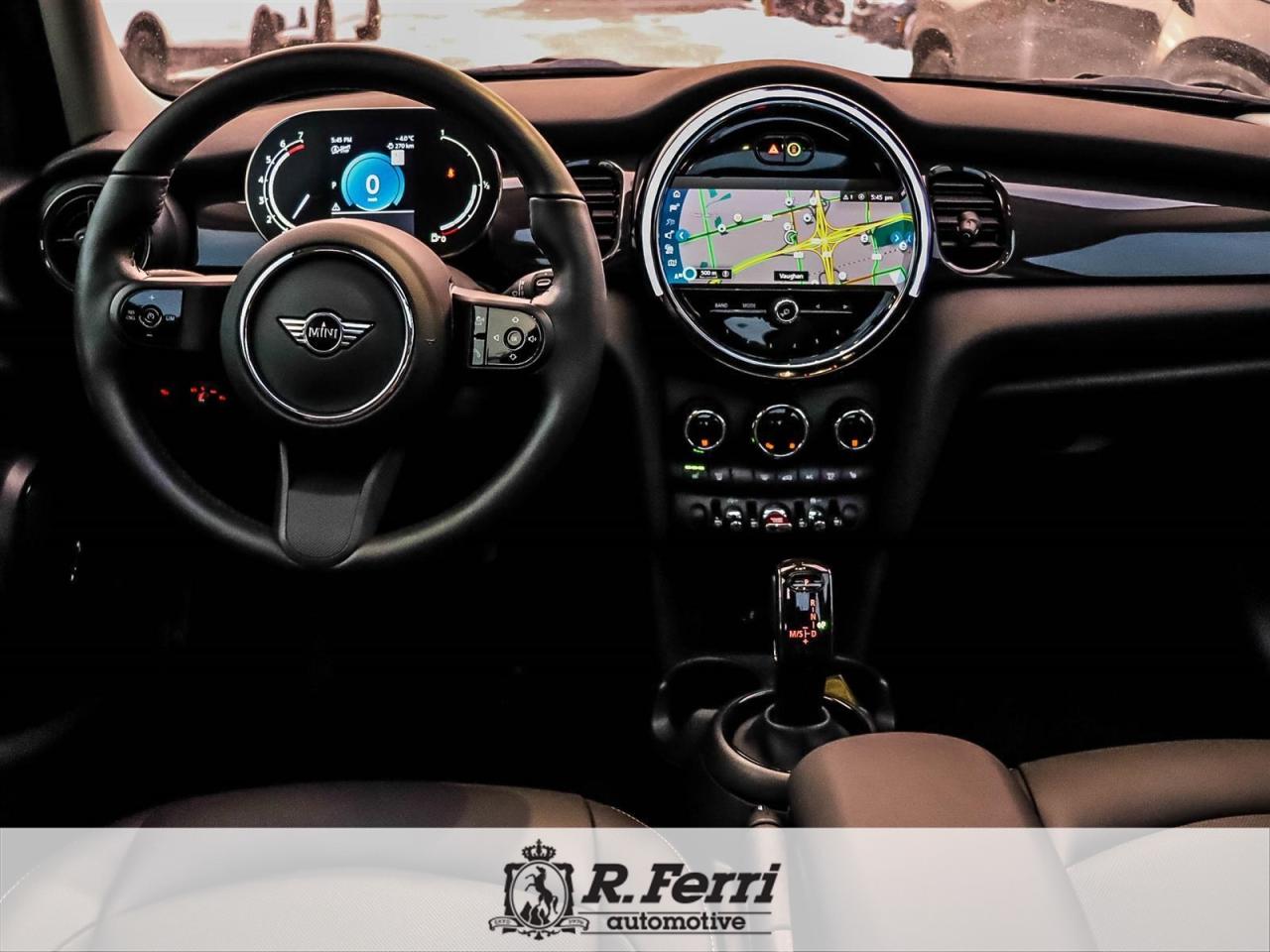 2023 MINI 5 Door Cooper 4dr Hatchback Photo