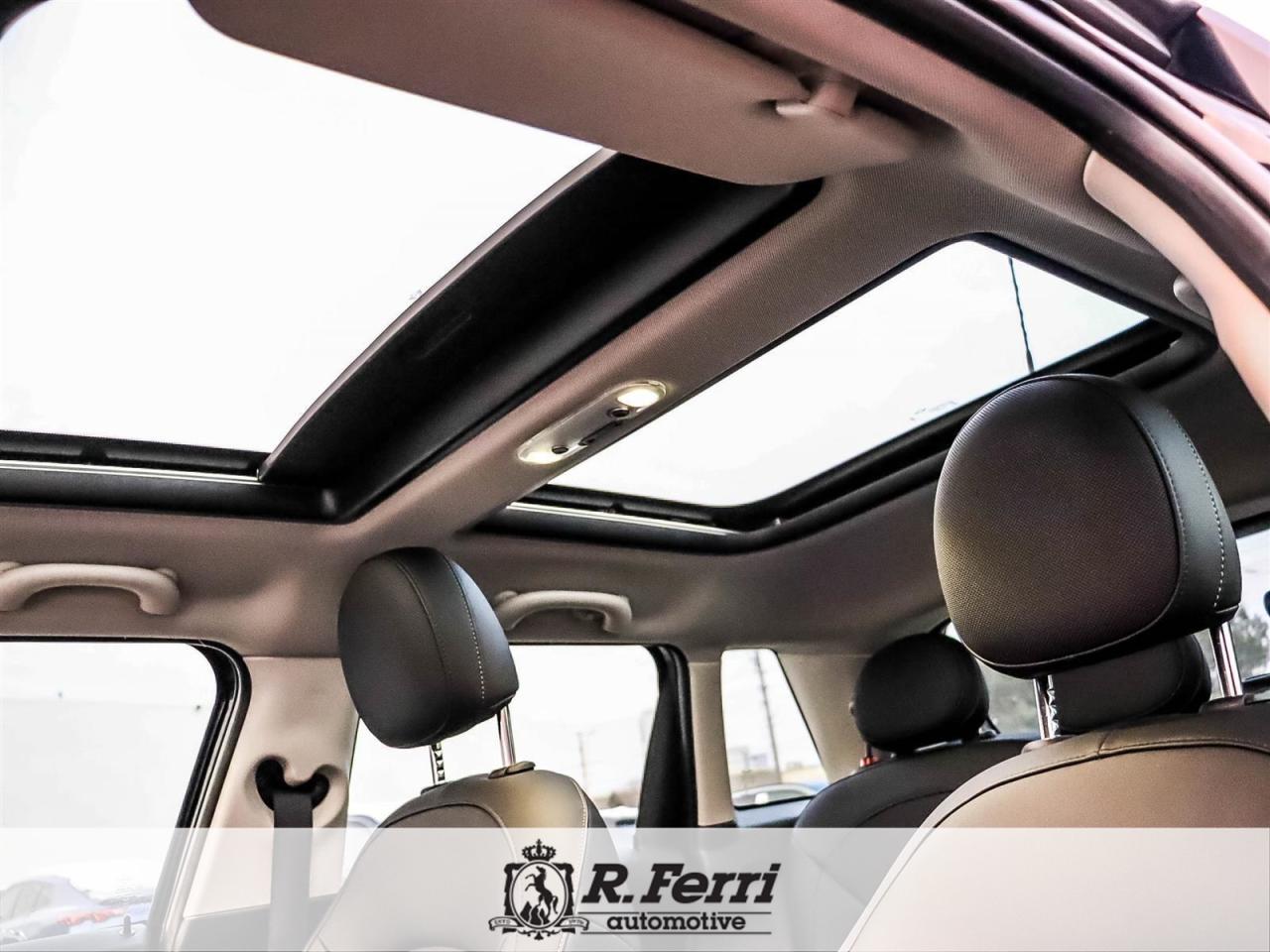 2023 MINI 5 Door Cooper 4dr Hatchback Photo