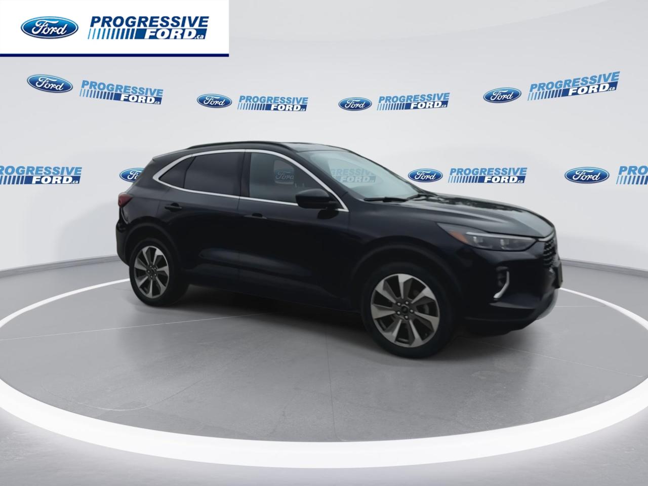 2023 Ford Escape Platinum 4dr All-Wheel Drive Photo