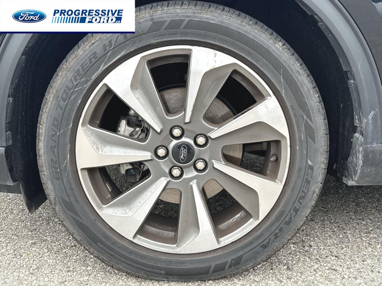 2023 Ford Escape Platinum 4dr All-Wheel Drive Photo