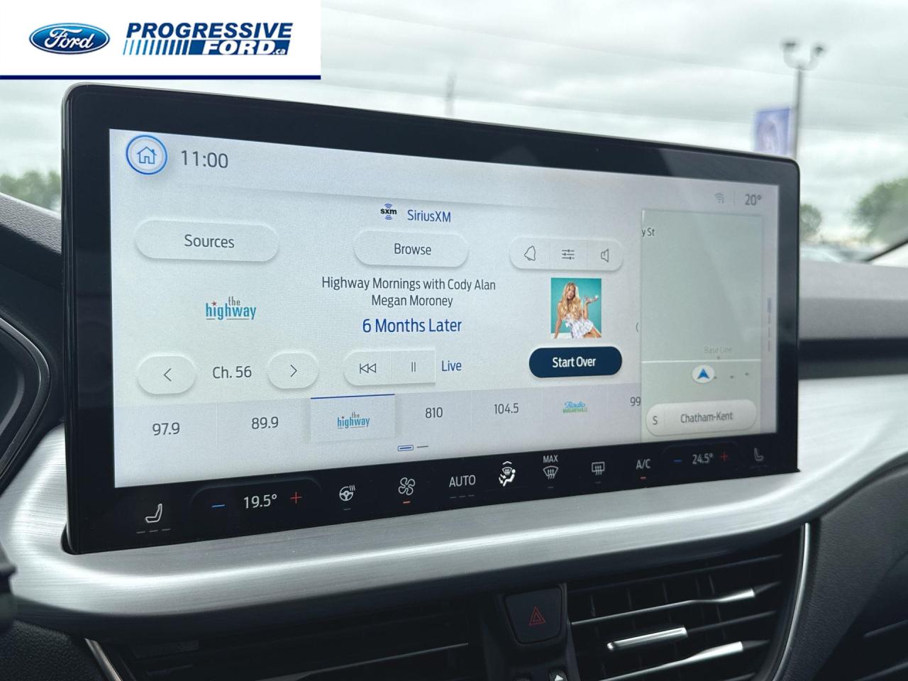 2023 Ford Escape Platinum 4dr All-Wheel Drive Photo