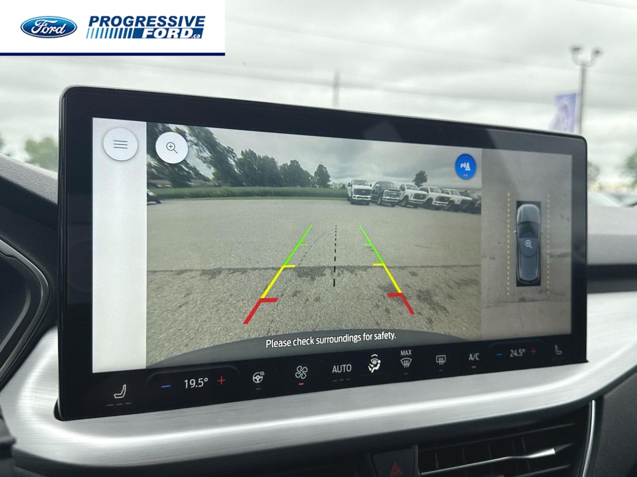 2023 Ford Escape Platinum 4dr All-Wheel Drive Photo