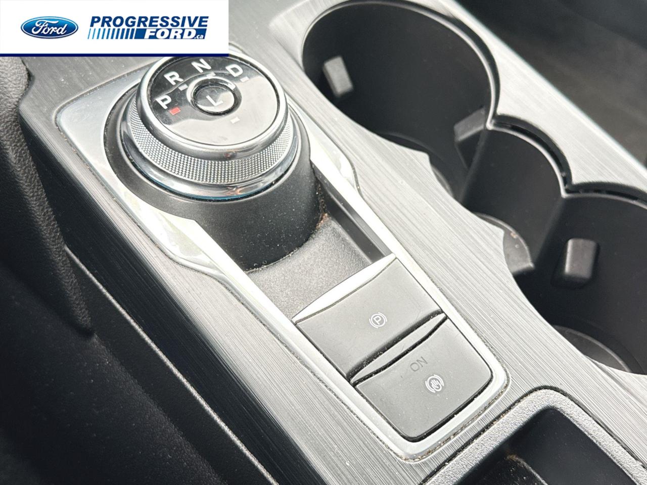 2023 Ford Escape Platinum 4dr All-Wheel Drive Photo