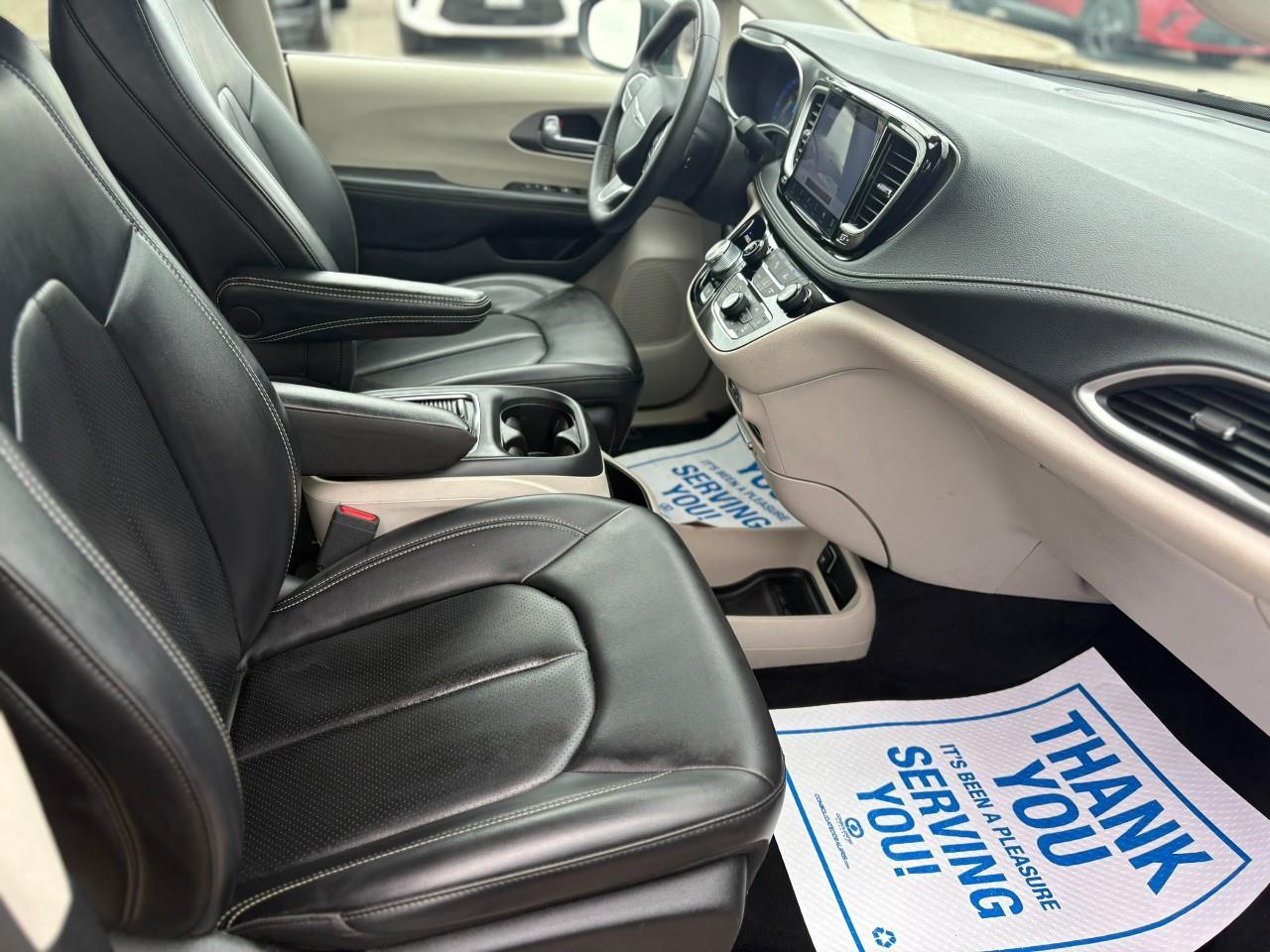 2023 Chrysler Pacifica Touring-L All-Wheel Drive Passenger Van Photo