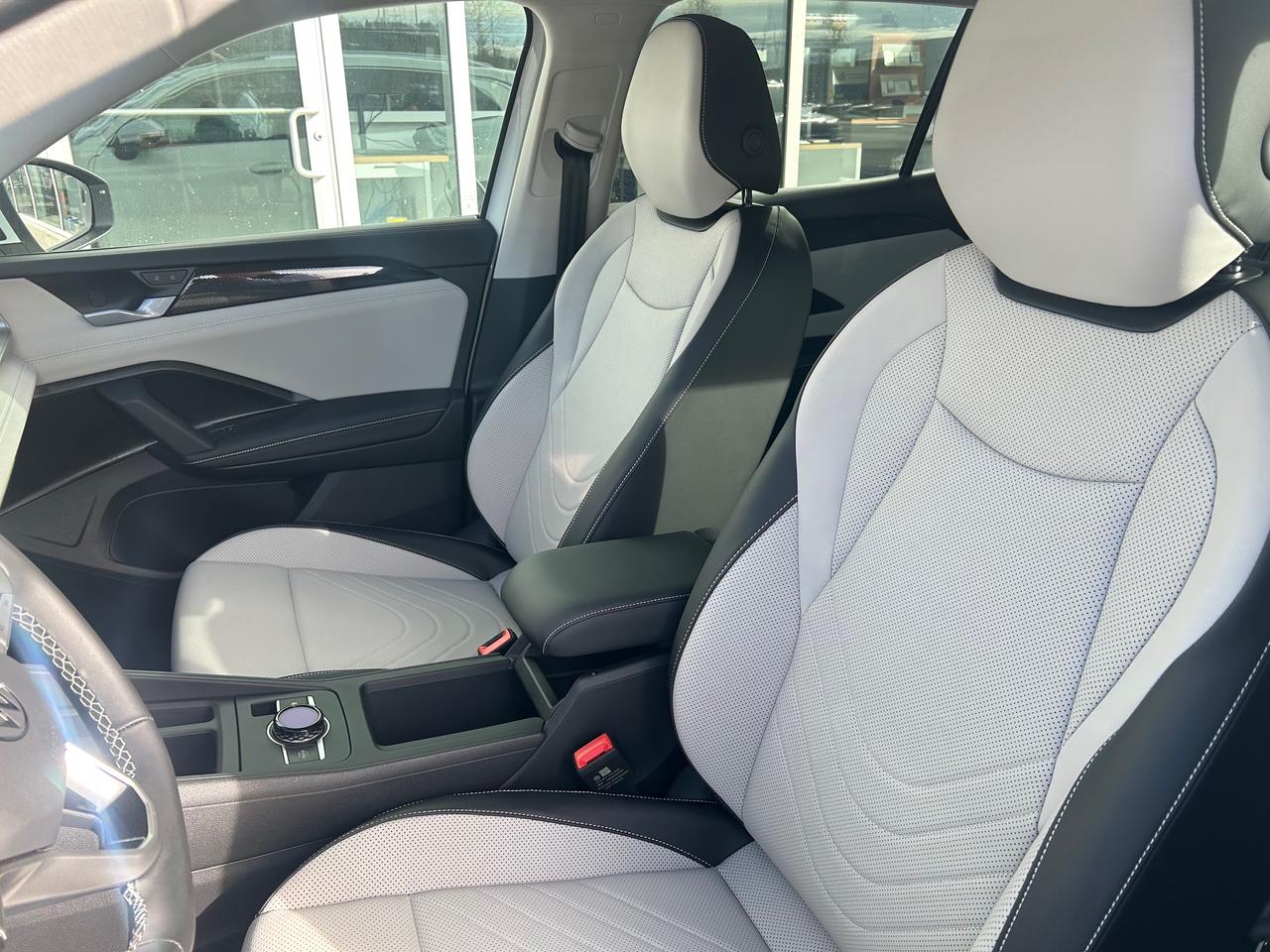 2026 Volkswagen Tiguan Comfortline 4dr All-wheel Drive 4MOTION Photo