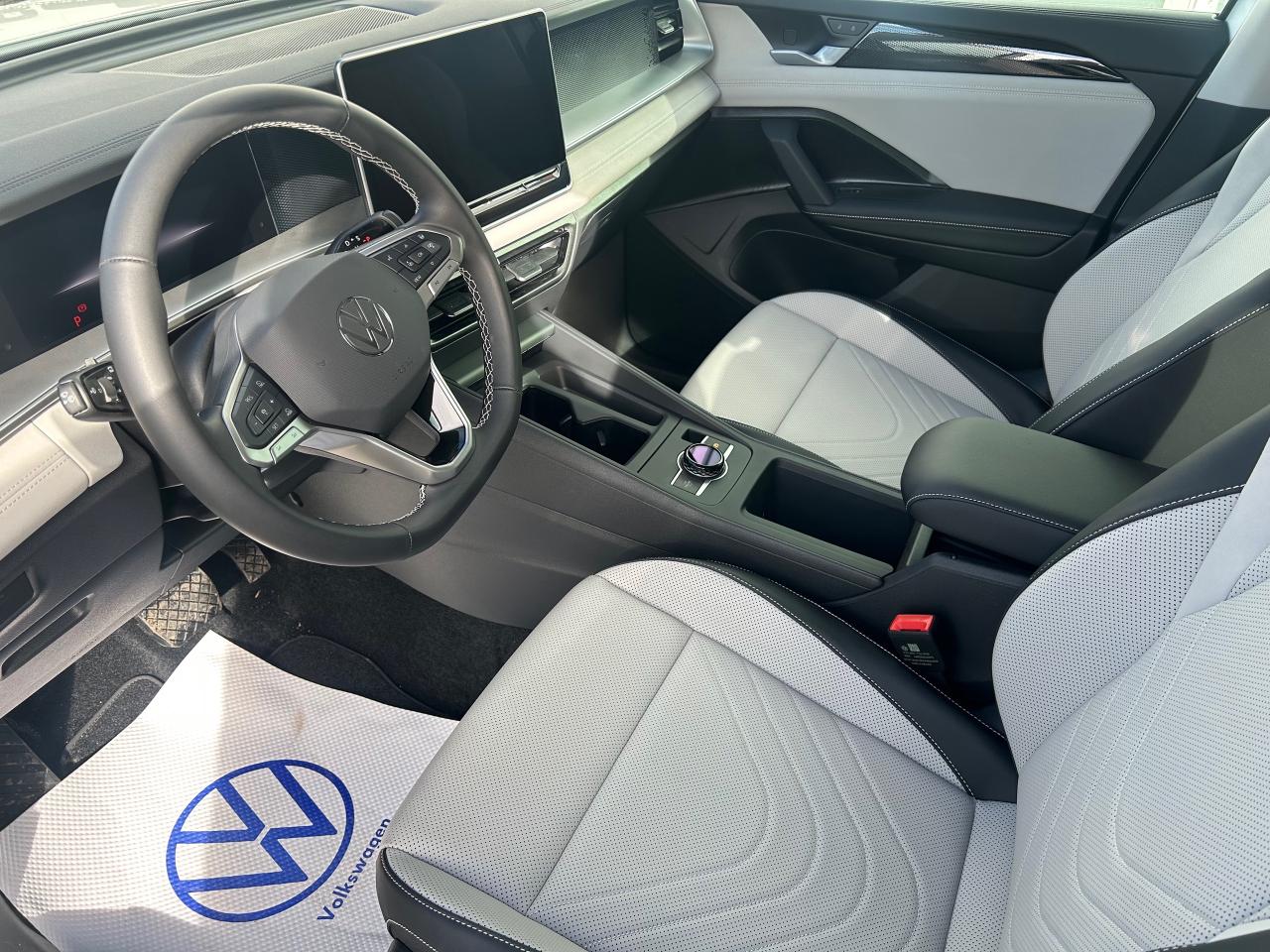 2026 Volkswagen Tiguan Comfortline 4dr All-wheel Drive 4MOTION Photo