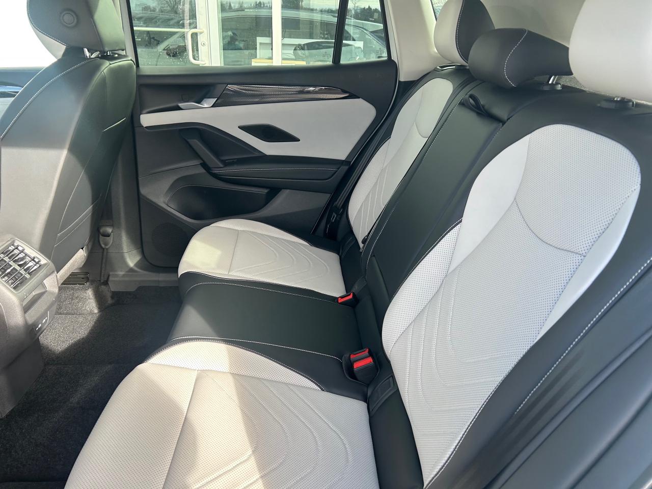 2026 Volkswagen Tiguan Comfortline 4dr All-wheel Drive 4MOTION Photo