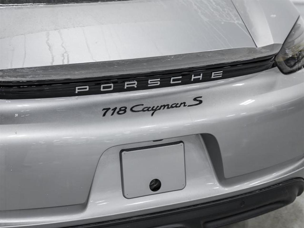 2025 Porsche 718 Cayman  Photo
