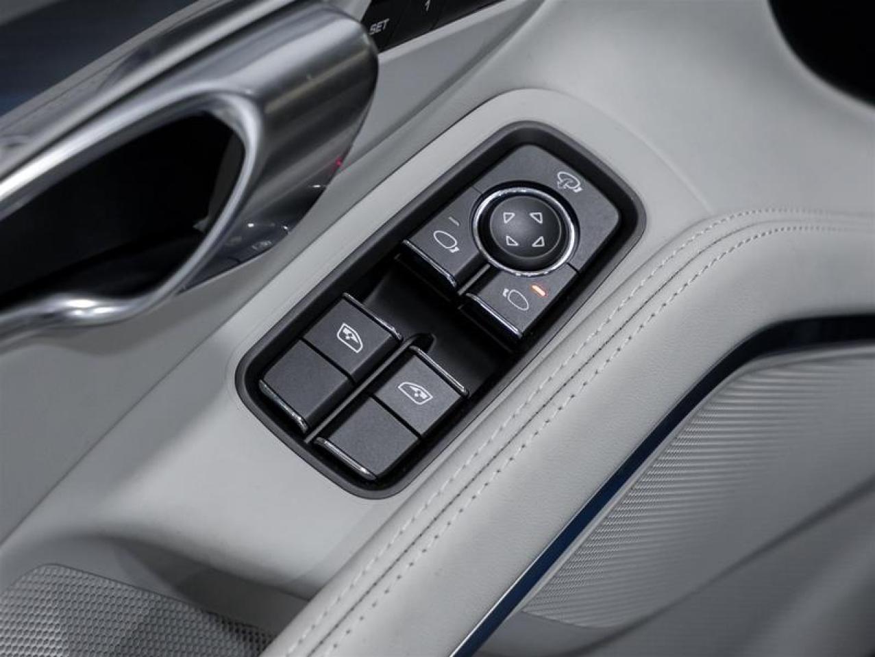 2025 Porsche 718 Cayman  Photo