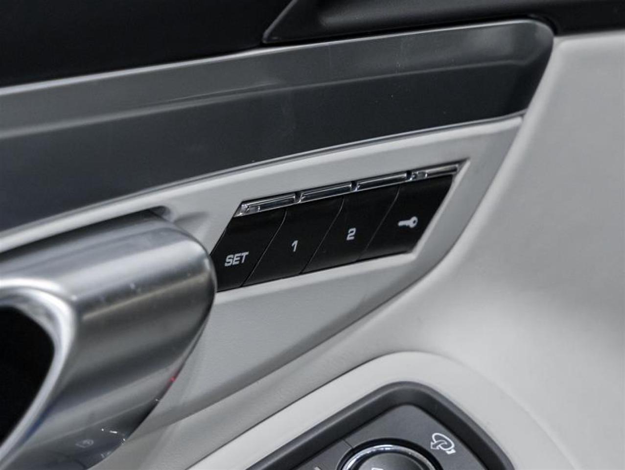 2025 Porsche 718 Cayman  Photo