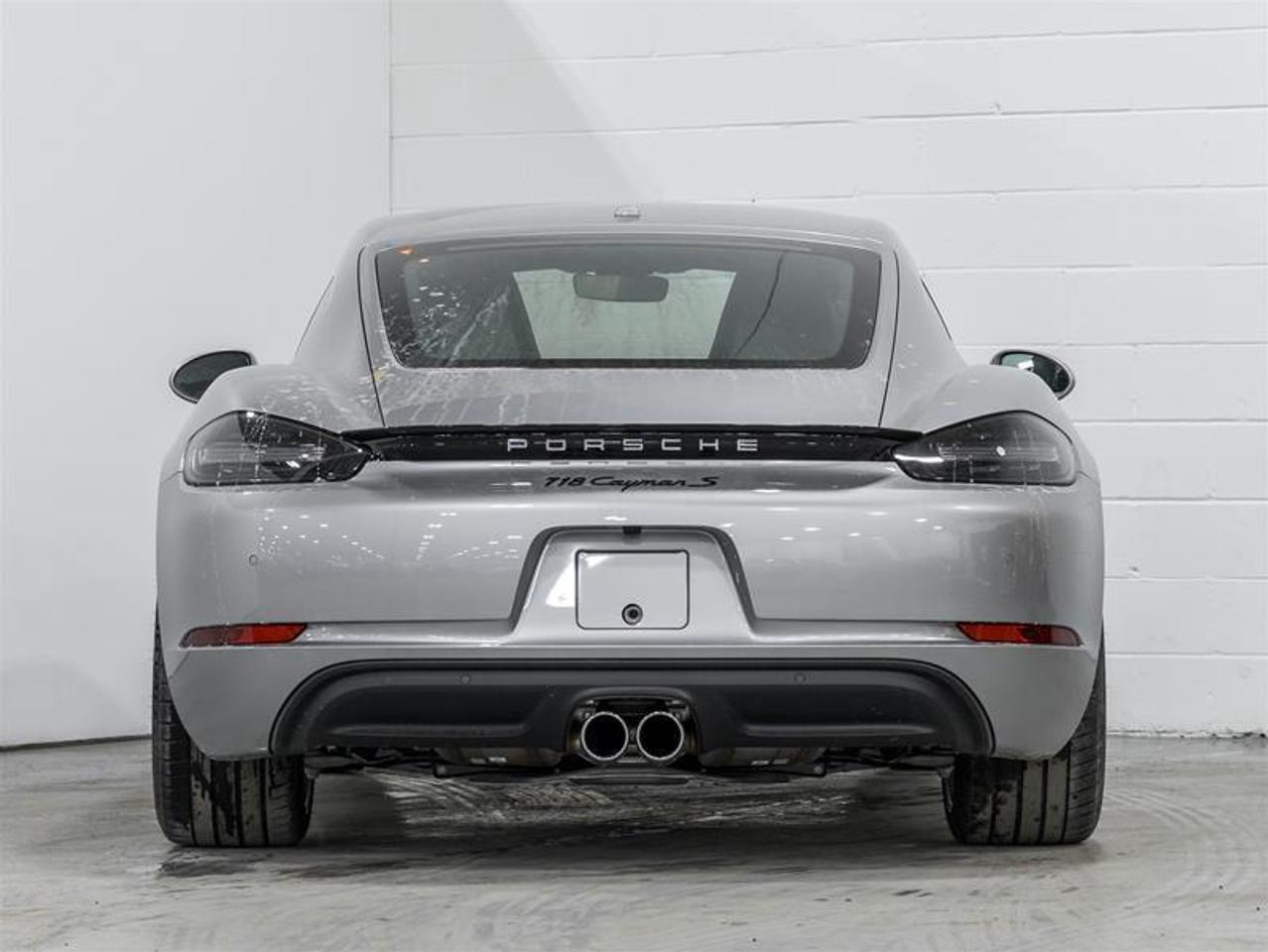 2025 Porsche 718 Cayman  Photo