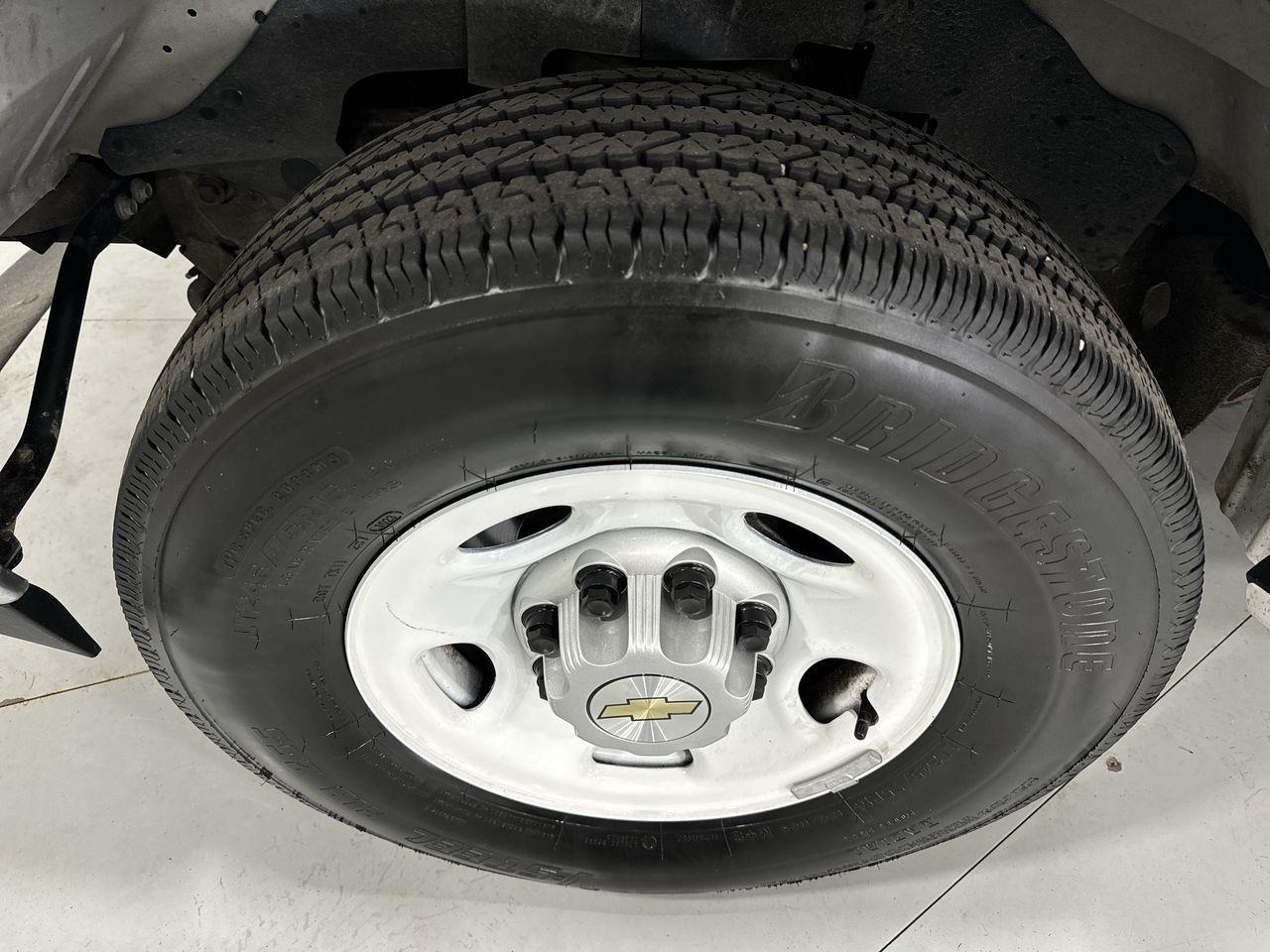 2023 Chevrolet Express 2500 Work Van Rear-Wheel Drive Cargo Van Photo