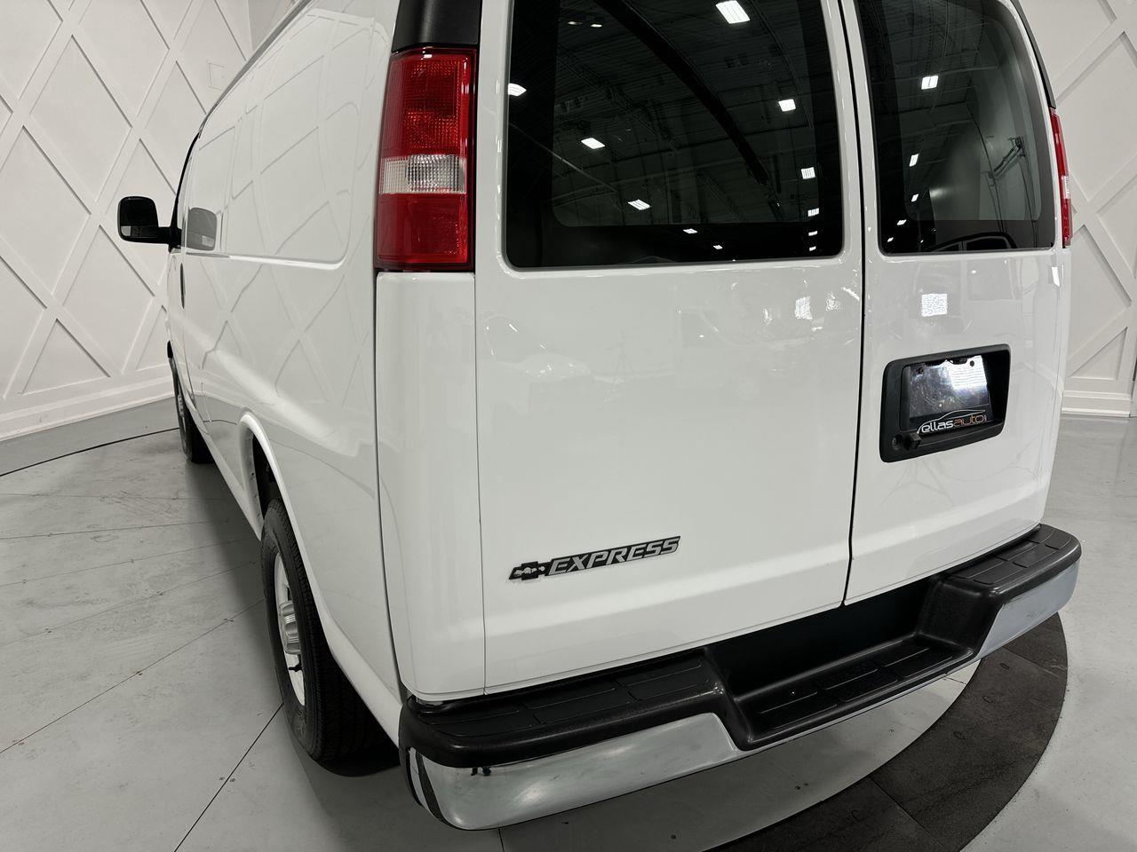 2023 Chevrolet Express 2500 Work Van Rear-Wheel Drive Cargo Van Photo