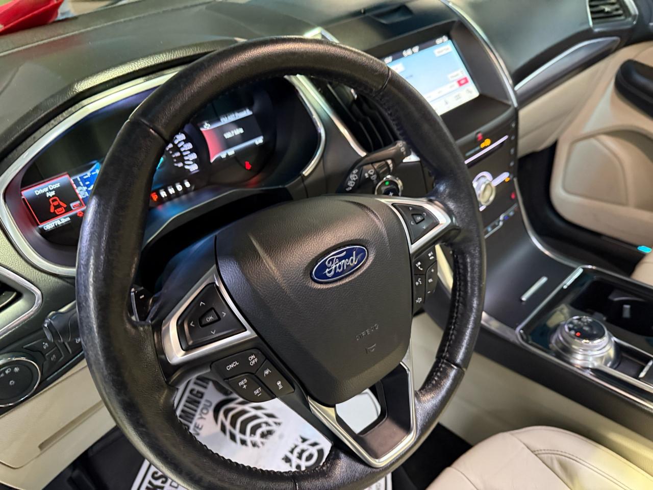 2019 Ford Edge TITANIUM AWD   NAVI   PANO ROOF   CAMERA Photo