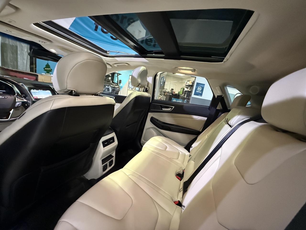 2019 Ford Edge TITANIUM AWD   NAVI   PANO ROOF   CAMERA Photo