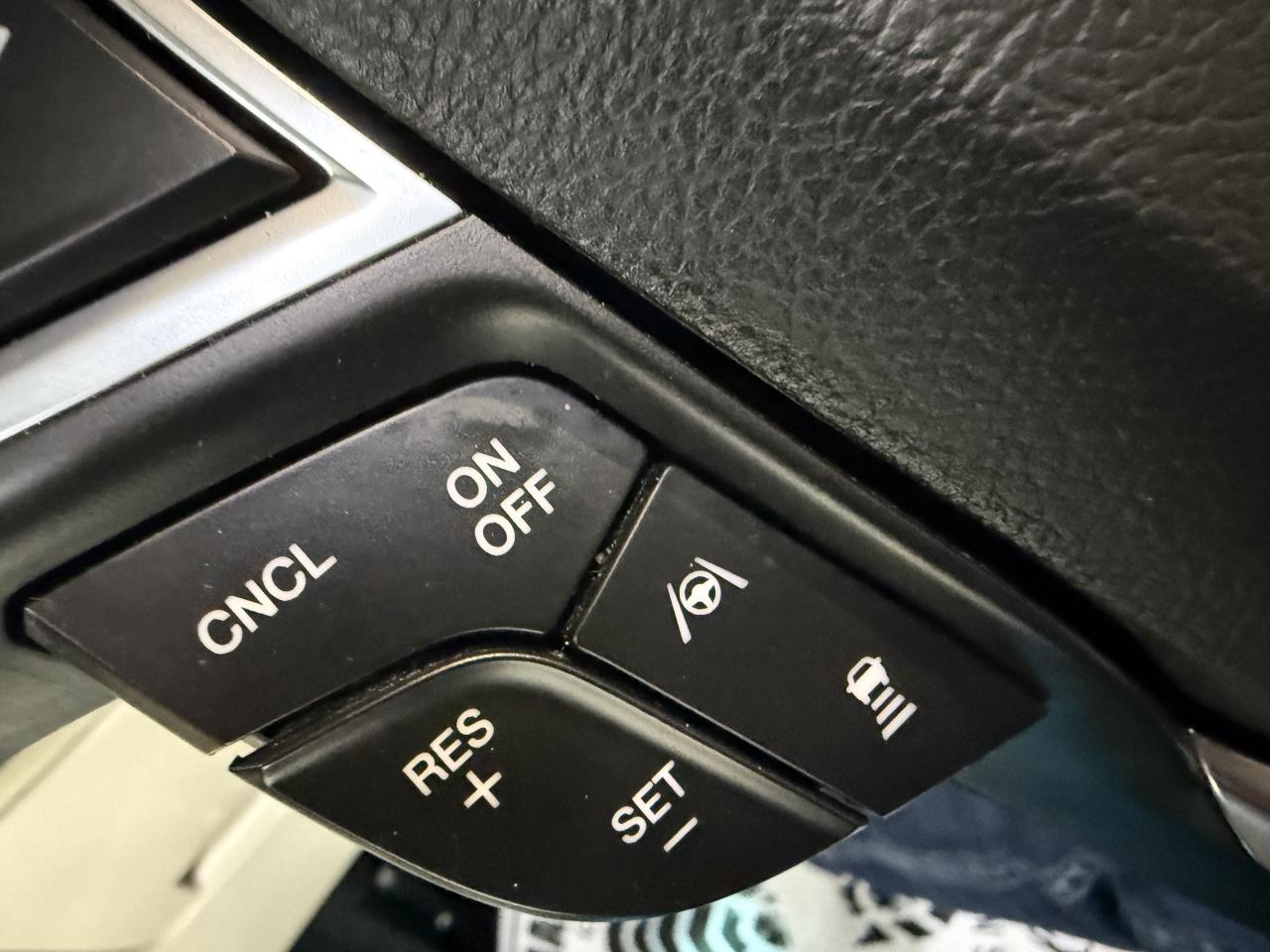 2019 Ford Edge TITANIUM AWD   NAVI   PANO ROOF   CAMERA Photo