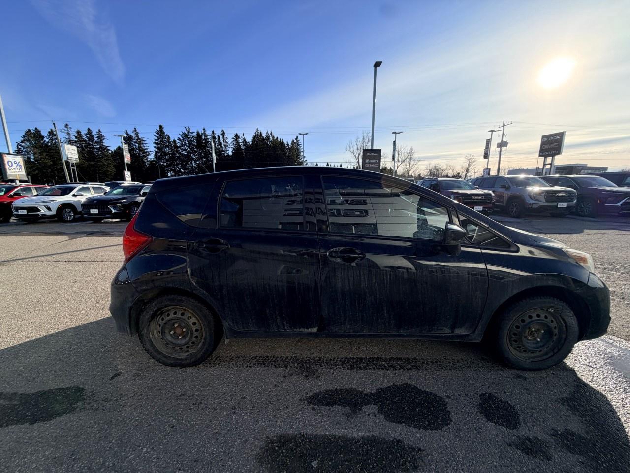 2017 Nissan Versa Note 5dr HB Man 1.6 S Photo