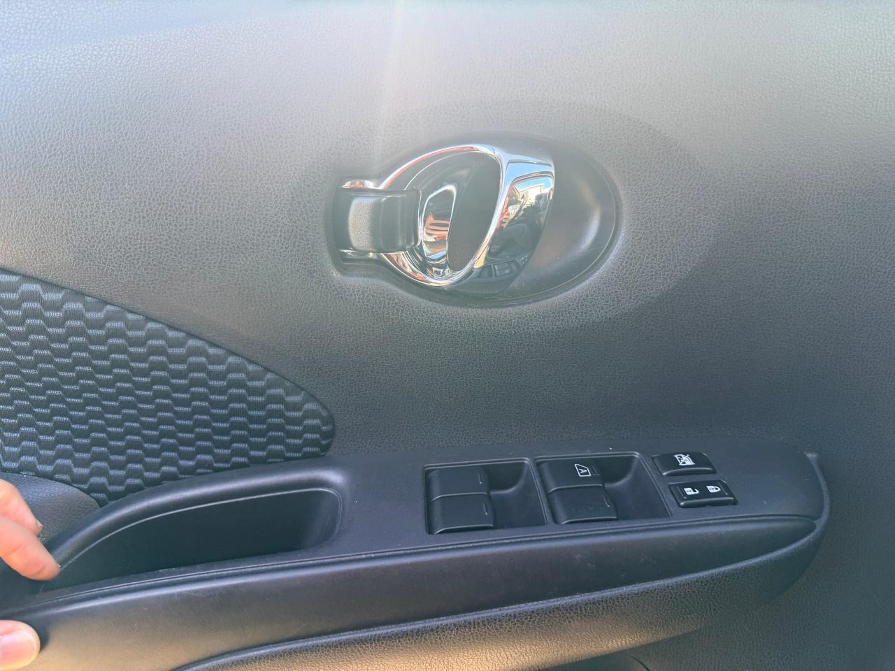 2017 Nissan Versa Note 5dr HB Man 1.6 S Photo