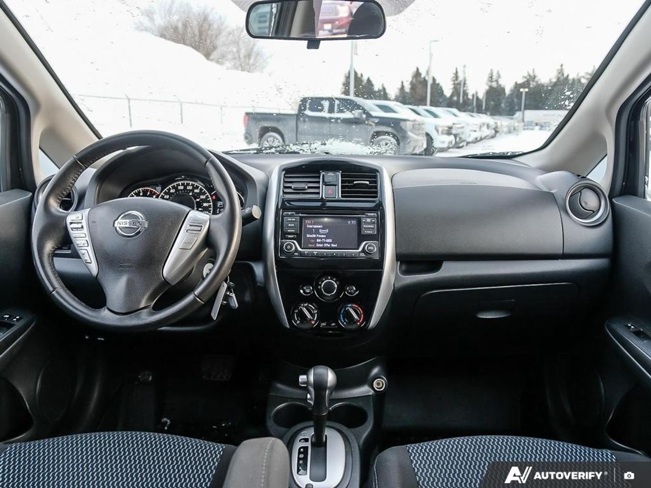 2017 Nissan Versa Note 5dr HB Man 1.6 S Photo