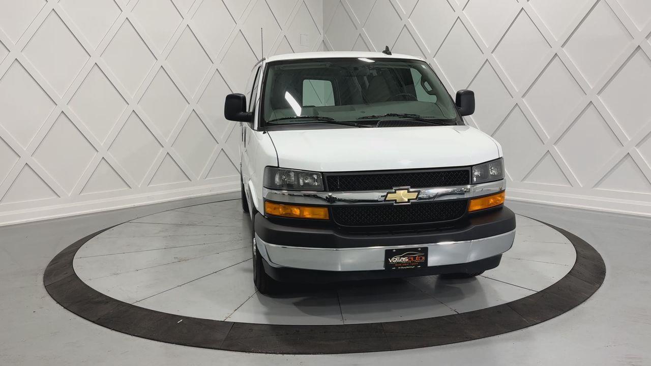 2023 GMC Savana 2500  Photo