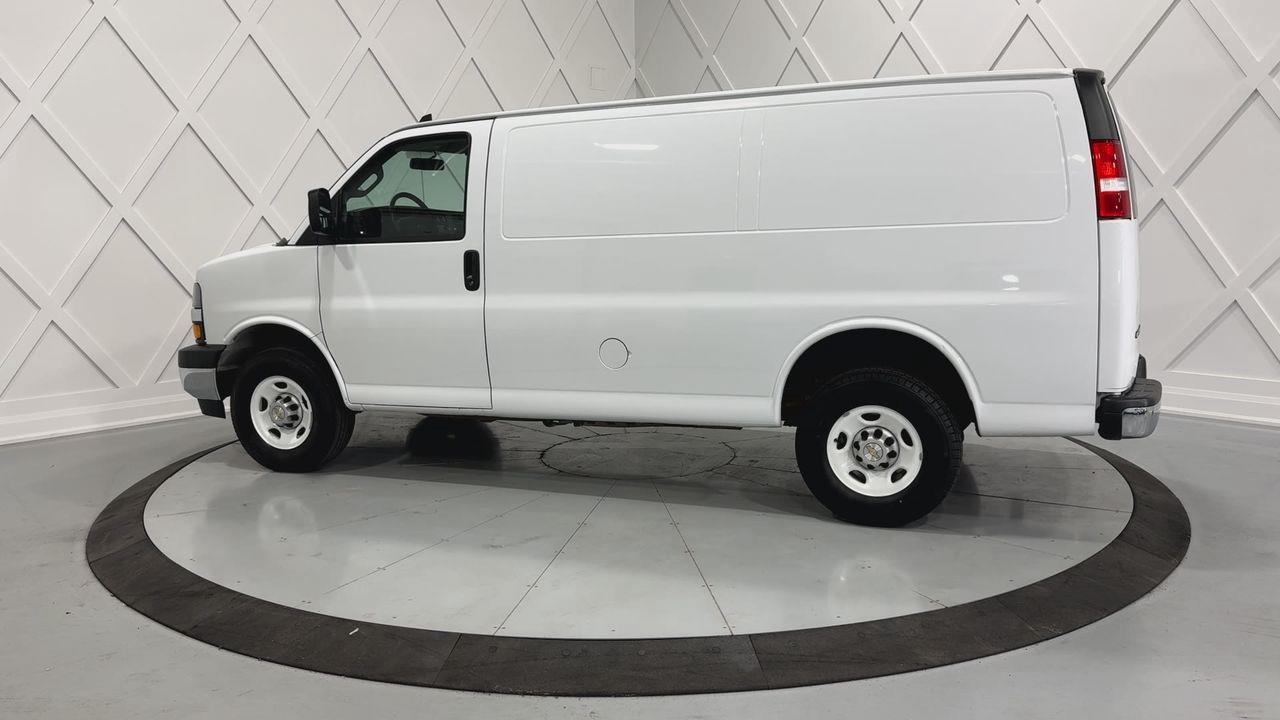 2023 GMC Savana 2500  Photo