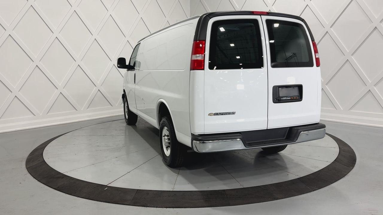 2023 GMC Savana 2500  Photo