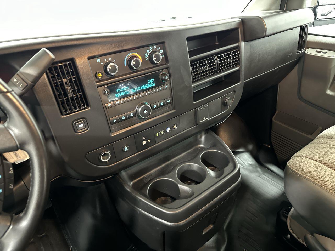 2023 GMC Savana 2500  Photo