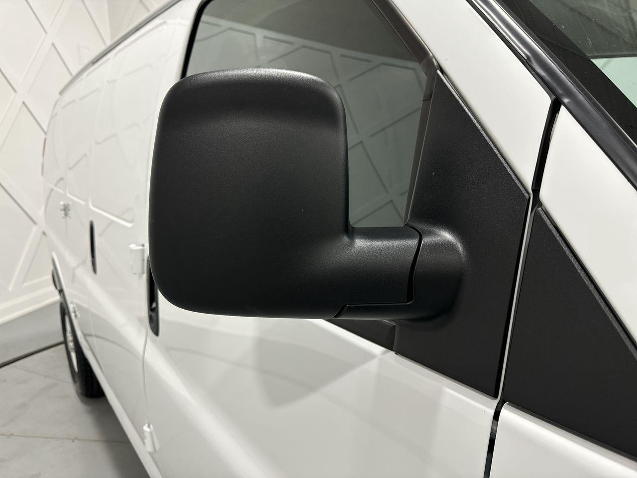 2023 GMC Savana 2500  Photo