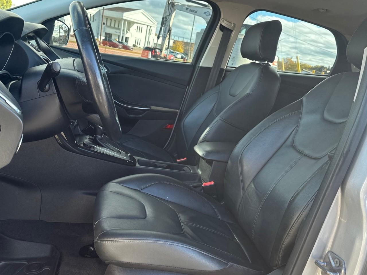 2018 Ford Focus Titanium 4dr Hatchback Photo