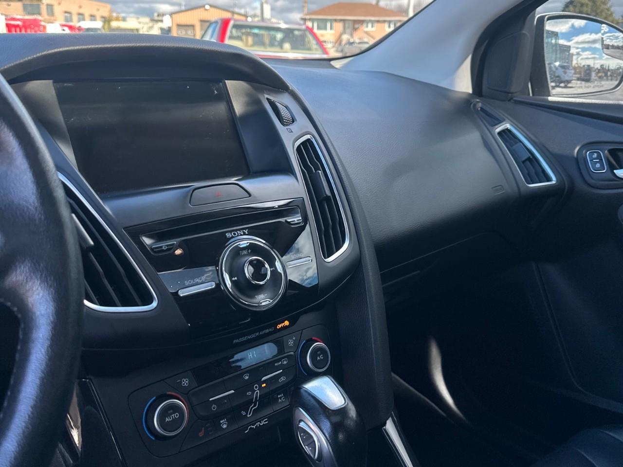 2018 Ford Focus Titanium 4dr Hatchback Photo