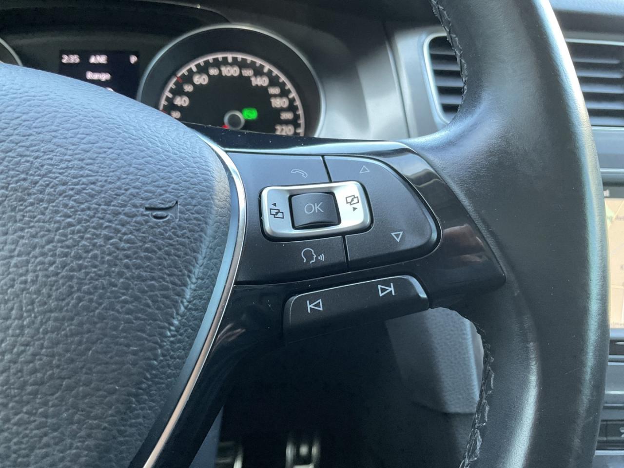 2017 Volkswagen Golf Alltrack TSI 6A AWD - LTHR! NAV! BACK-UP CAM! PAMO ROOF! Photo