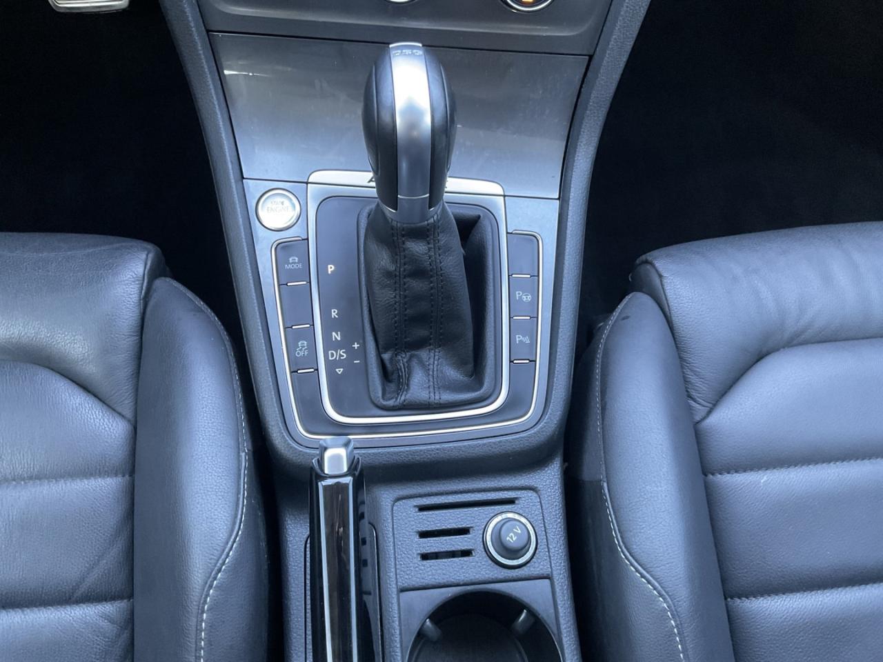 2017 Volkswagen Golf Alltrack TSI 6A AWD - LTHR! NAV! BACK-UP CAM! PAMO ROOF! Photo