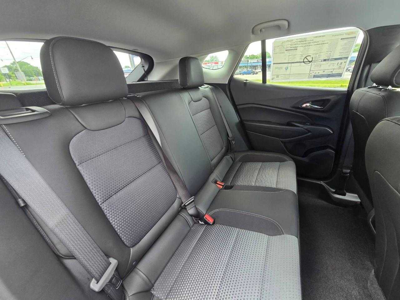 2025 Chevrolet Trax Fwd 4dr Lt Photo