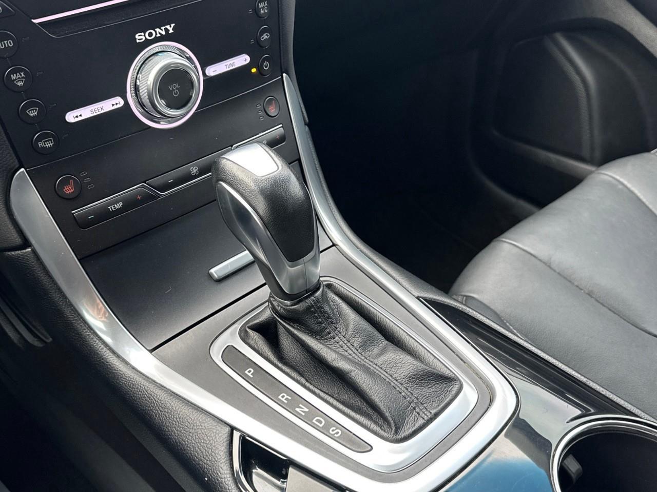 2018 Ford Edge TITANIUM 4DR ALL-WHEEL DRIVE Photo