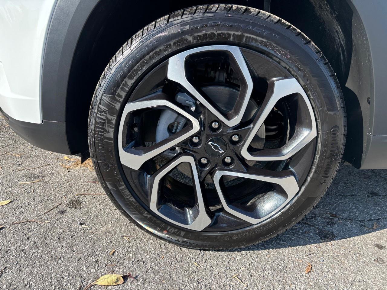 2025 Chevrolet Trax FWD 4dr 2RS Photo