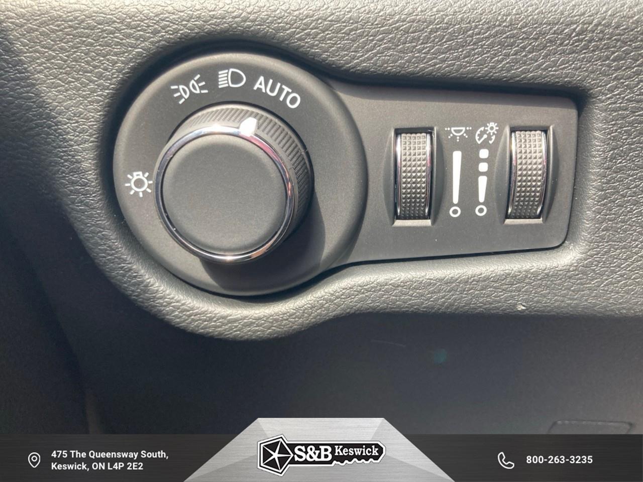 2026 Chrysler Grand Caravan SXT Front-Wheel Drive Passenger Van Photo