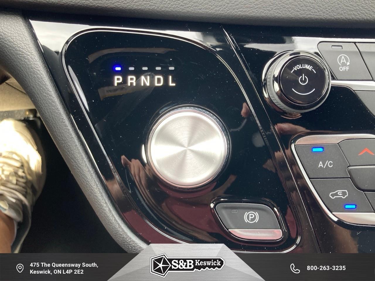 2026 Chrysler Grand Caravan SXT Front-Wheel Drive Passenger Van Photo